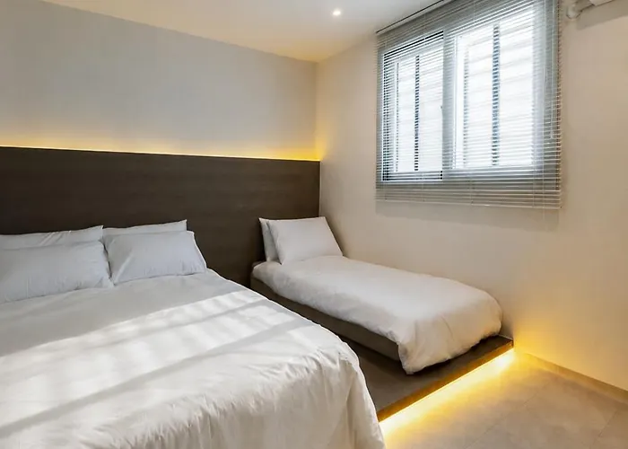 5 Minuet Walk To Gangnam Station L Daon Rest 4*