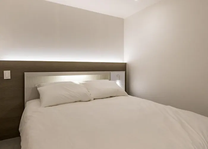 5 Minuet Walk To Gangnam Station L Daon Rest 4* Seoul