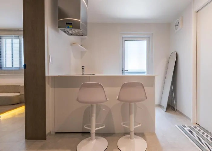 5 Minuet Walk To Gangnam Station L Daon Rest 4* Seoul